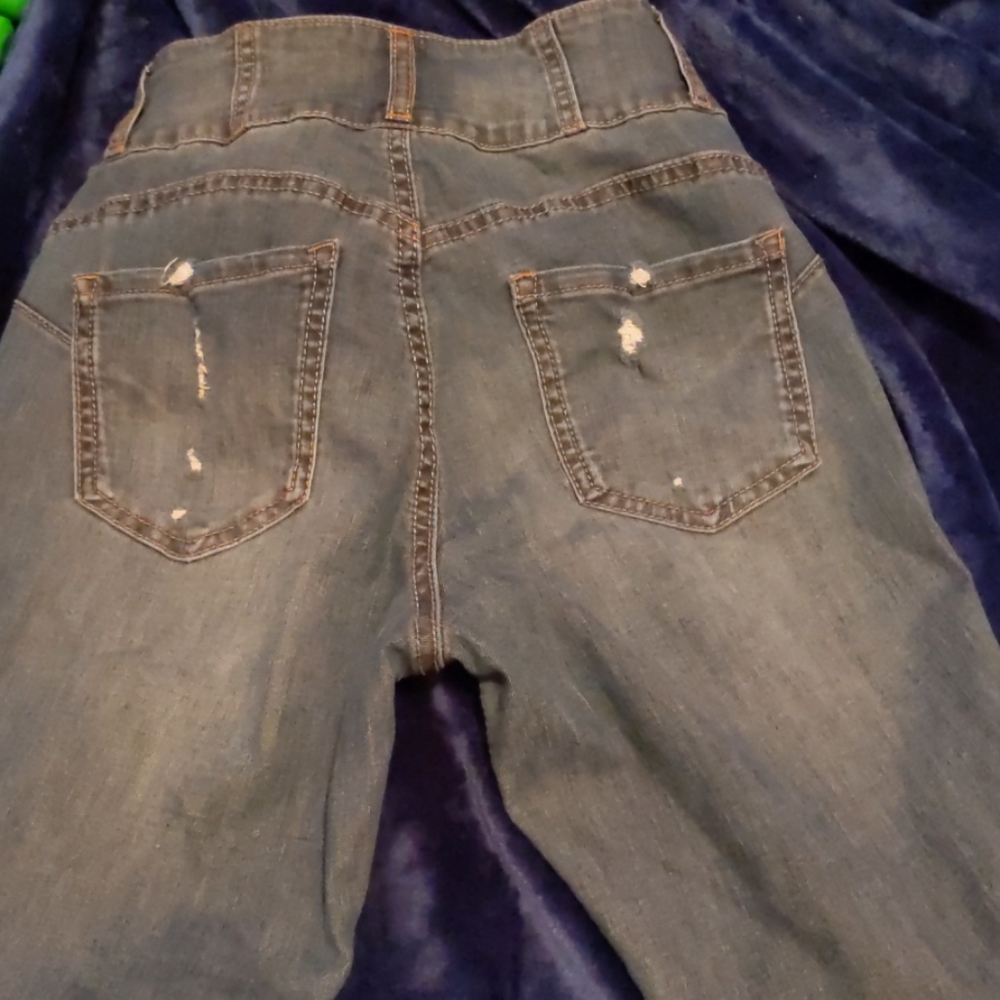 No boundaries jeans